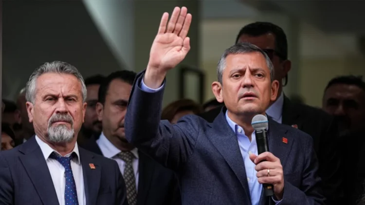 CHP lideri Özgür Özel: Bu darbeyi püskürtemezsek bir daha sandık yok