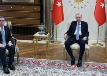 CHP’nin boykot listesindeki İhlas Holding’den Erdoğan ziyaret