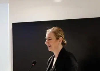 Dün sabah Sorbon’lu profesördü bugün lise mezunu oldu