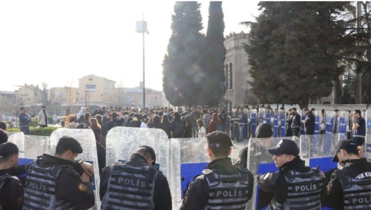 Şişli’de öğrencilere müdahale: 78 kişi gözaltına alındı