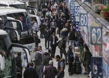 Biletsiz yolcu taşıyana 85 bin liraya kadar ceza