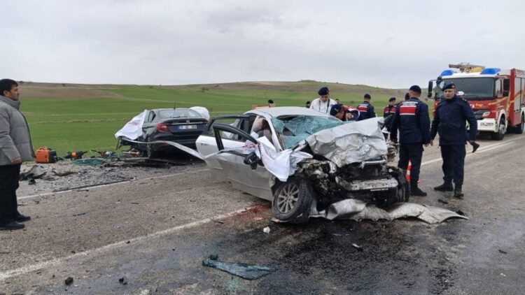 Ankara’da trafik kazası: 6 kişi hayatını kaybetti