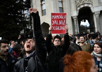 Sosyal medyada İmamoğlu incelemesi