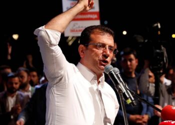 İmamoğlu: İktidar ülkemiz için beka sorunu haline geldi, millet bir kişiden büyüktür