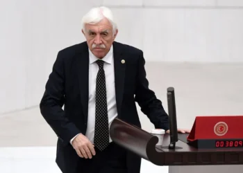 Cengiz Çandar: 80’lerde bile böyle karartma yoktu, Türkiye Orta Çağ’ı yaşıyor