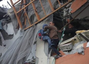 İsrail’in Gazze Şeridi’ne saldırılarında can kaybı 52 bin 243’e yükseldi