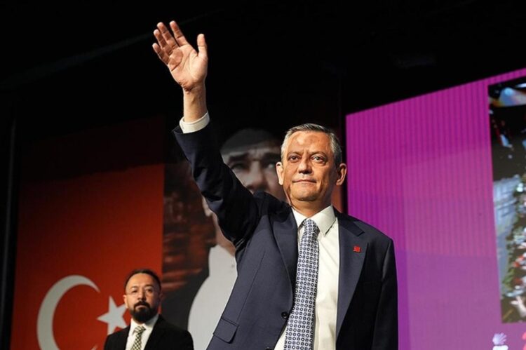 Delegelerden flaş hamle: CHP kurultayına dava