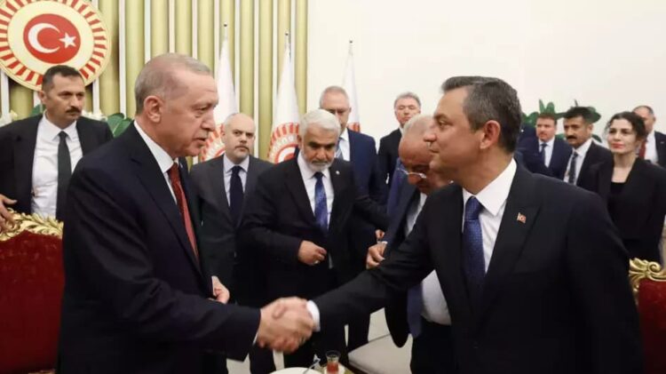 Erdoğan’dan Özel’e ‘cuntacı’ davası