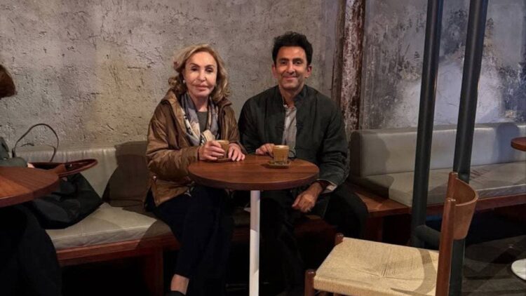 Ali Koç’un annesi Espressolab’in sahibini ziyaret etti