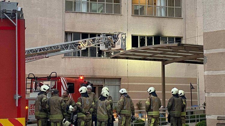 Maltepe Huzurevi’nde çıkan yangın: Yaralılardan 4’ü entübe edildi