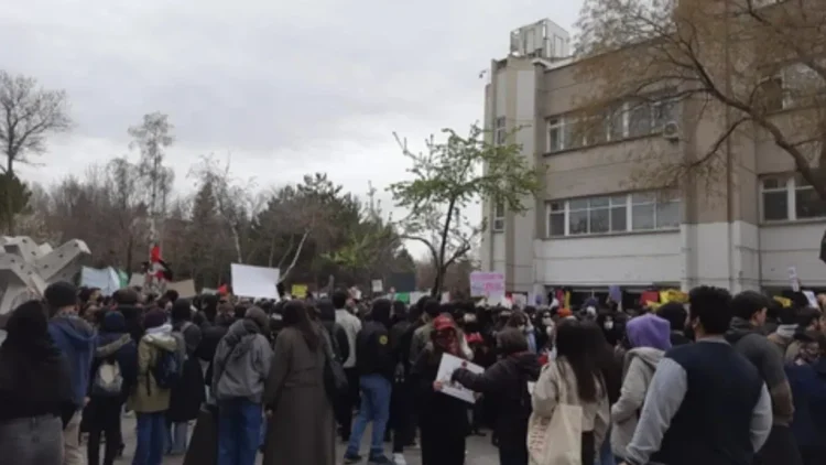 Öğrenci CİMER’e ihbar etti, boykota destek veren akademisyenin görevine son verildi