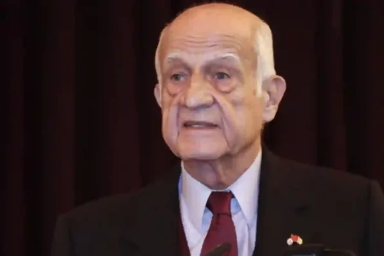 Galatasaray Eğitim Vakfı’nda 44 yıllık İnan Kıraç dönemi bitti