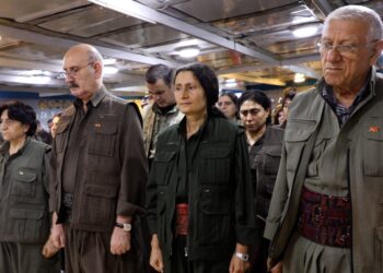 ‘PKK Türkiye gücüne dönsün’ teklifi