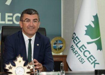 Gelecek Partisi’nde istifa: AKP’ye mi geçecek?