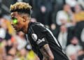 Fenerbahçe-Beşiktaş derbisinde lazer tutan taraftar spordan men edildi