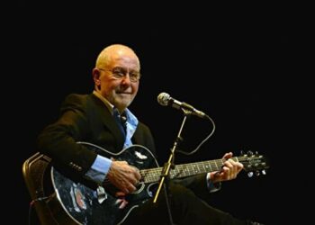 Sanatçı İlhan Şeşen hayatını kaybetti