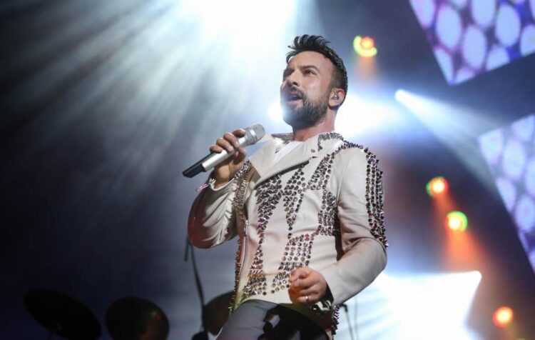 Tarkan’ın yeni şarkısı ‘Dönmüyor Giden’ yayınlandı