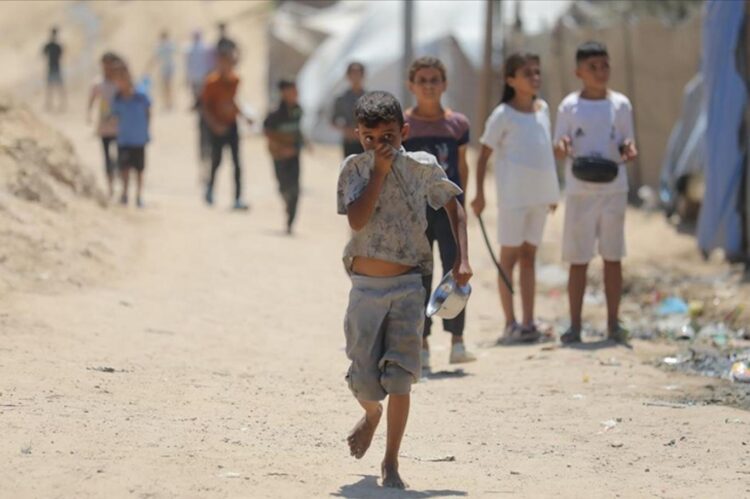 İsrail, Gazze ve Batı Şeria’da 16 bin 802 öğrenciyi öldürdü