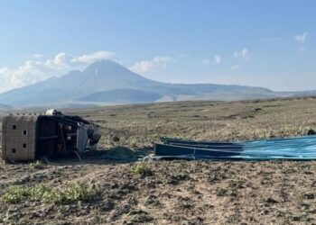 2 kazada 1 ölü 31 yaralı: Ayağına ip dolanan pilot düşünce balon yere çakıldı