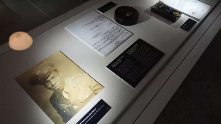 Beyonce’nin konser tişörtü, Yerli Halklar’ı hedef gösterdiği gerekçesiyle tepki çekti