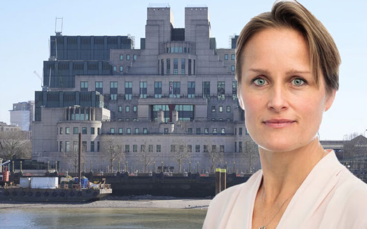 Gizli istihbarat servisi MI6’nın başına ilk kez bir kadın atandı