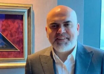 İBB tutuklusu Murat Kapki ifadeye götürülürken eşi gözaltına alındı: Aile Yılı ilan edilmişken aile kutsiyetine saldırmak ne demektir?