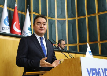 Ali Babacan: “Asgari ücrete, emekli maaşına ara zam vermemek hırsızlıktır”