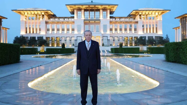 Saray’ın büyük ihalelerinin müdavimiydi: Elektronik devi konkordato ilan etti