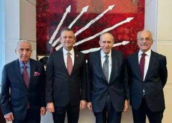 CHP’li üç eski genel başkandan Özel’e destek açıklaması