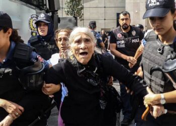 Cumartesi Annesi Emine Ocak kalp krizi geçirdi