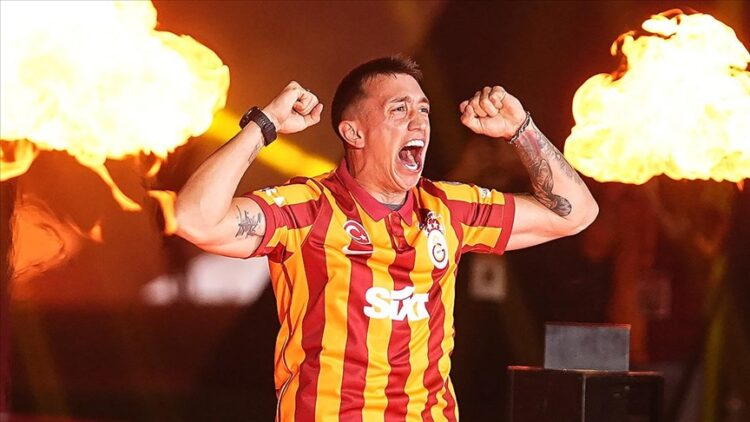 Muslera yeni takımına imza attı