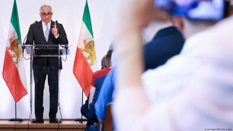 Oğul Pehlevi’den Hamaney’e çağrı: Görevden çekil