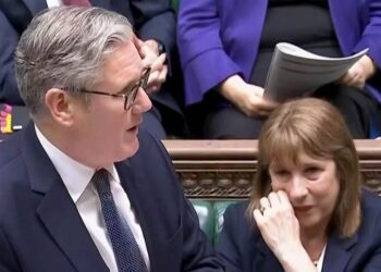 Ağlayan bakan borsayı çökertti