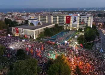 Ekrem İmamoğlu’nun tutukluluğunun 100. gününde Saraçhane’de gözaltına alınan 7 gence “Cumhurbaşkanı’na hakaret” suçundan dava