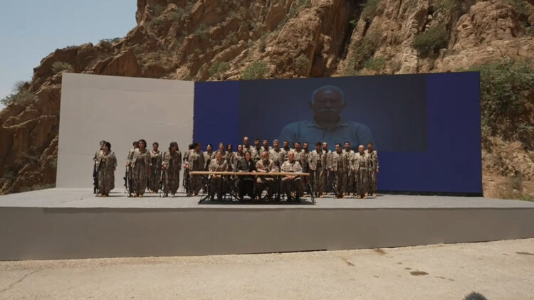 PKK’lı bir grubun silah bırakma töreni Casene Mağarası önünde gerçekleşti