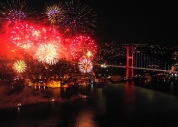 İstanbul’da havai fişek ve meşale yasaklandı