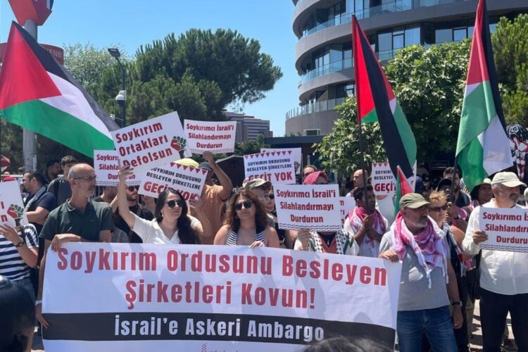 İsrail’i protesto gösterisi: 5 kişi şafak baskınıyla “Cumhurbaşkanına hakaret”ten gözaltına alındı