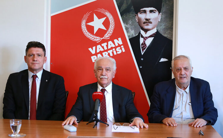 Doğu Perinçek: “Devlet makamlarını etnik ve mezhepsel kimlikle tanımlamaya kalkışmak, devletin ve milletin temeline mayın döşemektir”