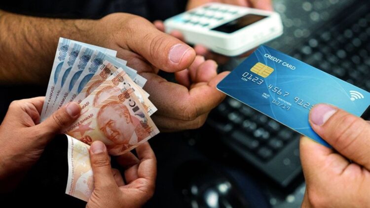 Kredi kartları ve KMH’lar patladı: Vatandaşın borcu 5 asgari ücreti aştı