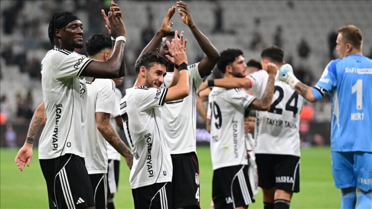 Beşiktaş lige galibiyetle başladı