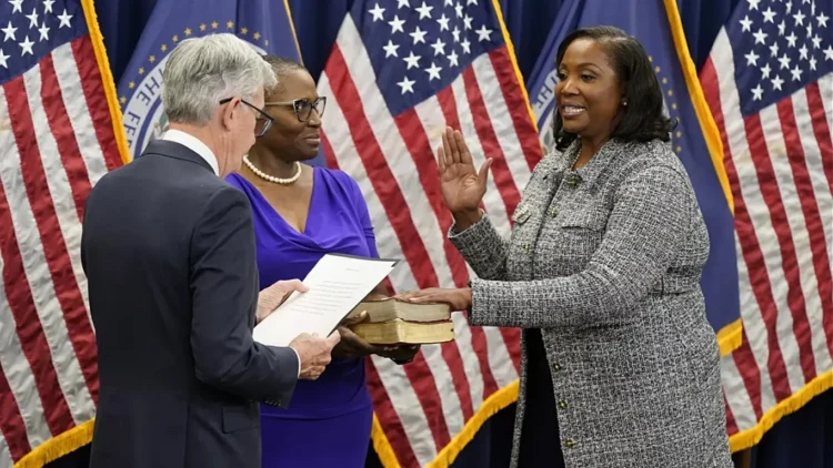 Fed yöneticisi Lisa Cook, kendisini görevden almak isteyen Trump’a dava açtı