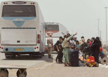 İran’dan sınır dışı edilen Afganları taşıyan otobüs kaza yaptı; 17’si çocuk 73 kişi hayatını kaybetti