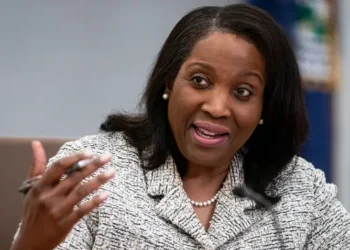 Fed Yönetim Kurulu Üyesi Cook, Trump’a dava açacak: Görevimden ayrılmıyorum