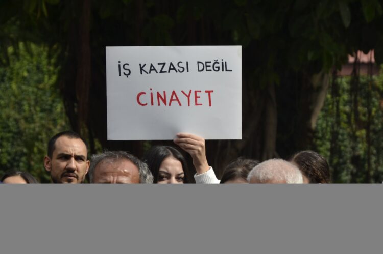 Kocaeli’de 20 yaşındaki öğrenci, okul harçlığını çıkarmak için çalıştığı inşaatta hayatını kaybetti
