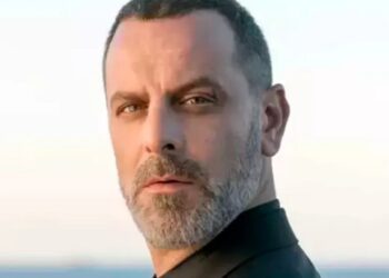 Sanat dünyasında peş peşe ifşalar: Ozan Güven rol aldığı müzikalin kadrosundan “affını talep ederek” ayrıldı