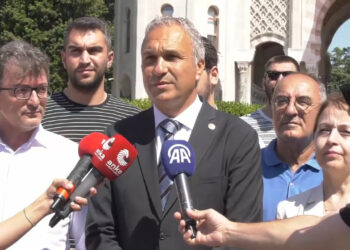 Sahte e-imza ile yüzlerce sahte diploma iddiası: “Her yerde bir dijital ahtapot var. BTK’da var, MEB’de var, YÖK’te var”