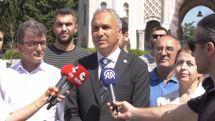 Sahte e-imza ile yüzlerce sahte diploma iddiası: “Her yerde bir dijital ahtapot var. BTK’da var, MEB’de var, YÖK’te var”