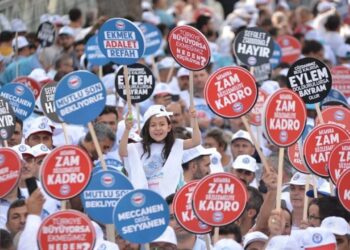 AKP hükümetinin memur için son zam teklifi belli oldu