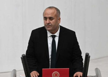 DEM Partili Cengiz Çiçek, sahte belge ve diploma şebekesinin faaliyetlerine ilişkin TBMM’ye araştırma önergesi sundu