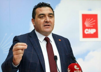 Ulaş Karasu: “Gençler işsizlikten intihar ederken, iktidarın yakınları sahte diplomalarla koltuk kapıyor. Bu düzen ilk seçimde bitecek”